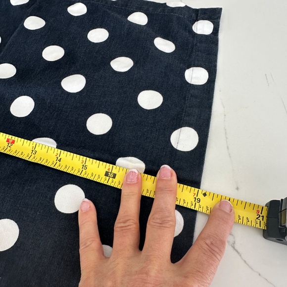 Black and white dinner napkins 12 of them beautifully made - Picture 2 of 5